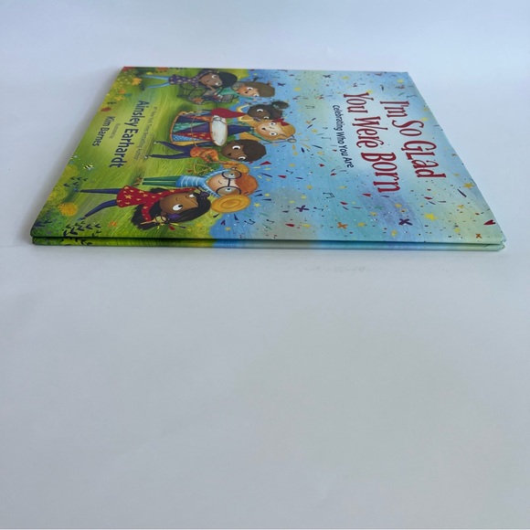 I’m So Glad You Were Born, Celebrating who you are by Ainsley Earhardt hardcover - Picture 11 of 16
